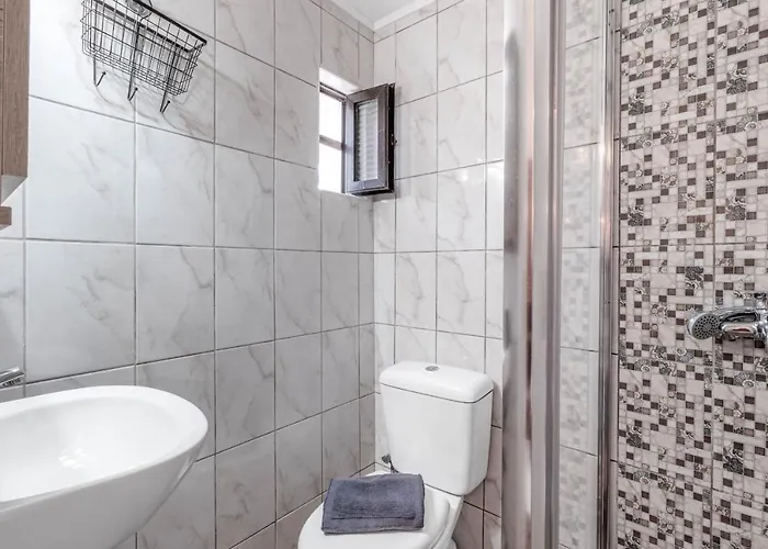 Sun Sole Willa Peritheia